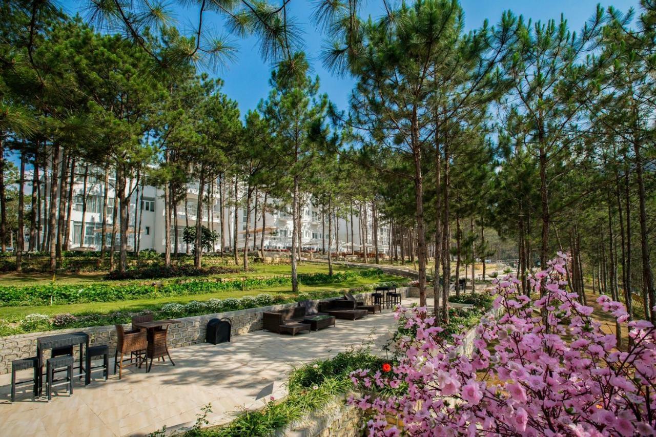 Cereja Hotel & Resort Dalat Exterior photo